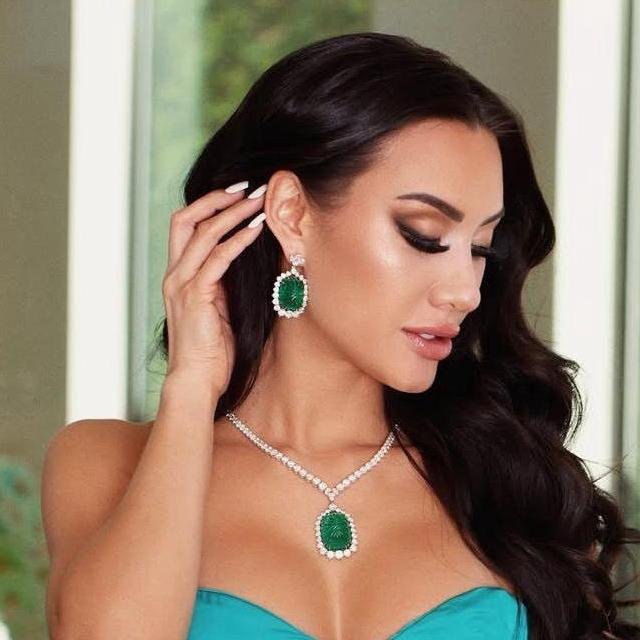 Corrie  Yee