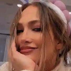 Jennifer  Lopez 
