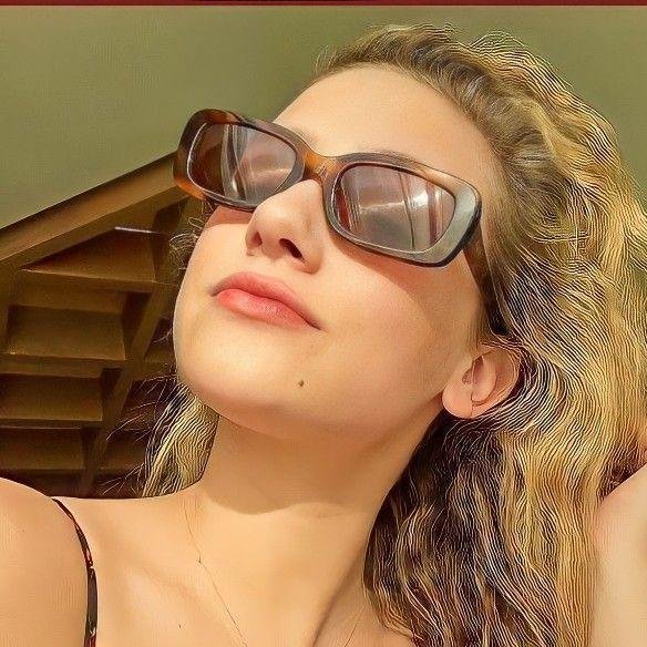 Lili Linda  Elizabeth 